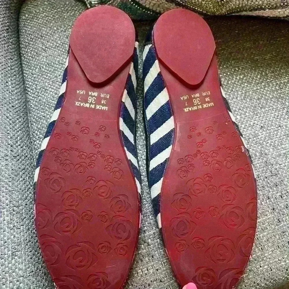 Debora Germani Navy and White Flats with Tassle Size 7 - Picture 3 of 5